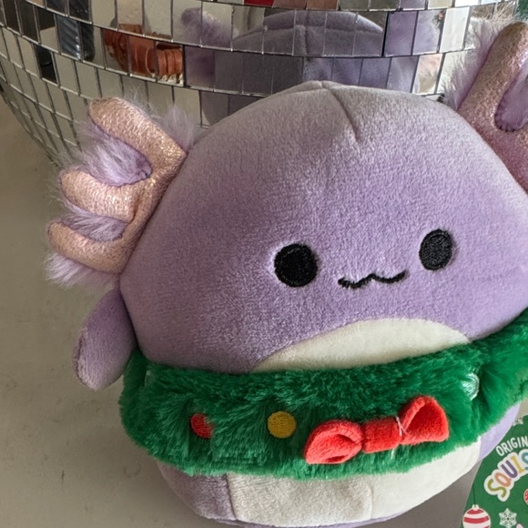 Squishmallows Svenja Lavender with Emerald Details - Picture 3 of 9